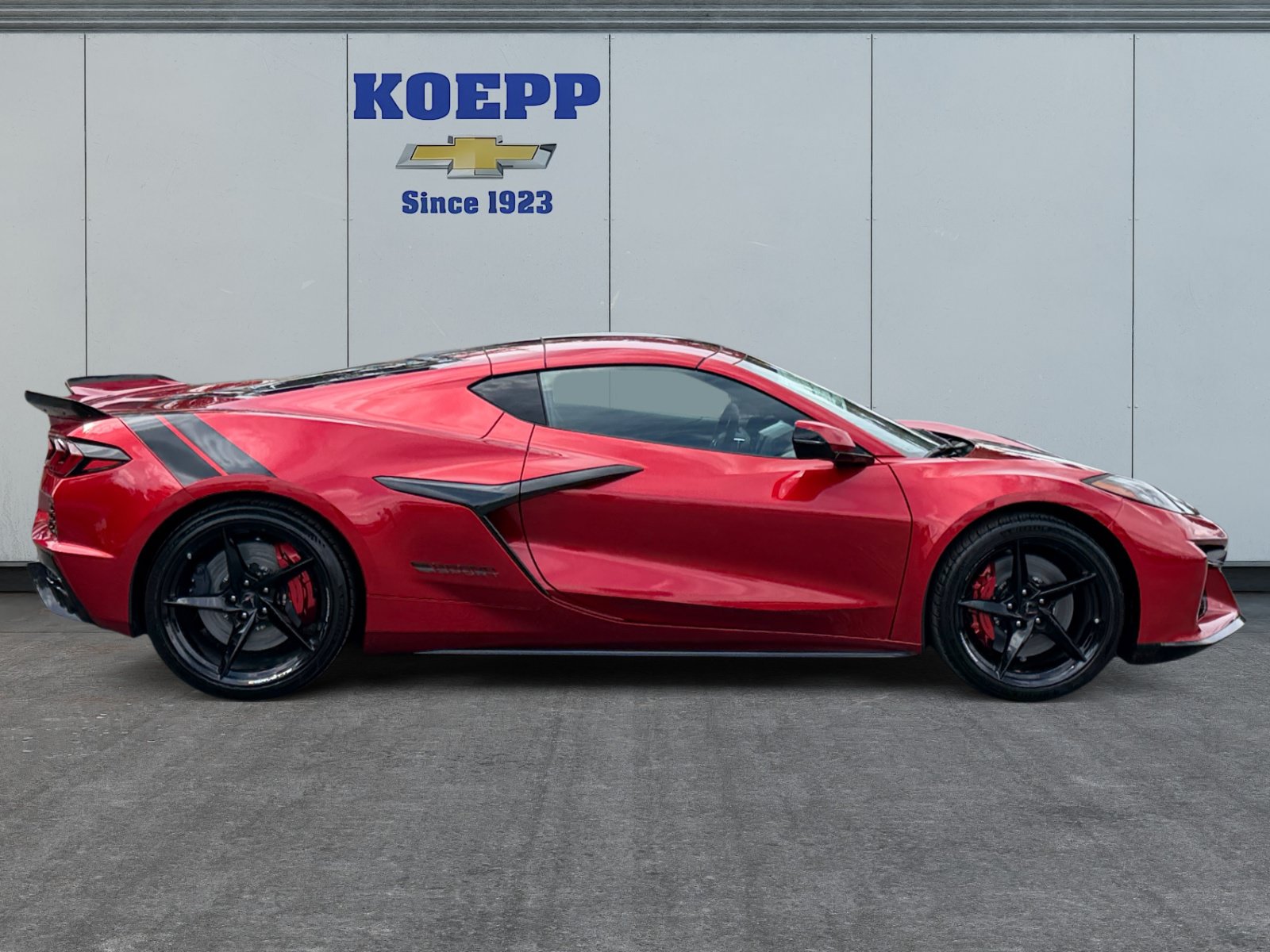 New 2027 Chevrolet Corvette Grand Sport w/ Stealth Interior Trim Package RWD image 6