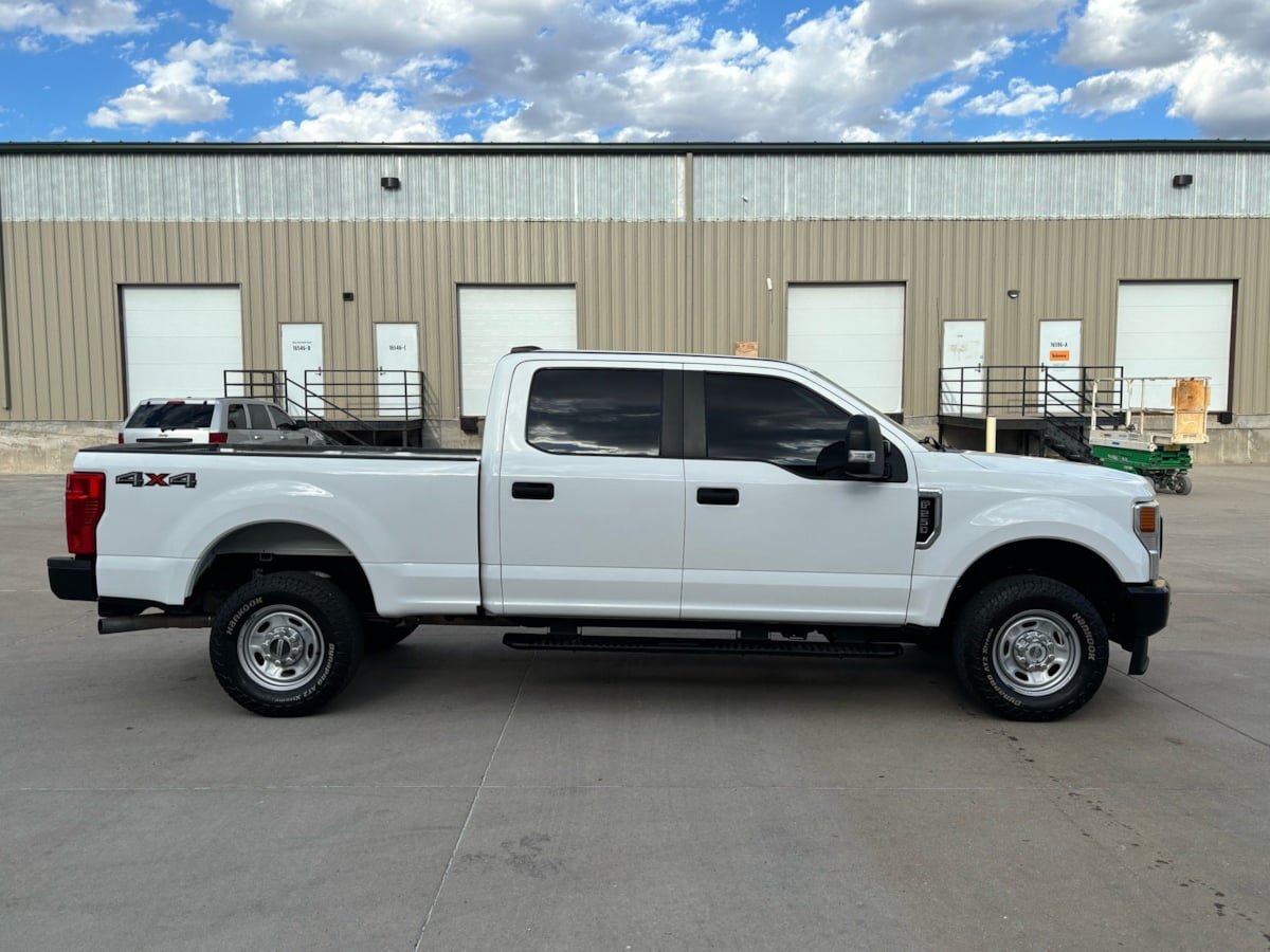 Used 2022 Ford F250 XL w/ Power Equipment Group AWD/4WD image 2