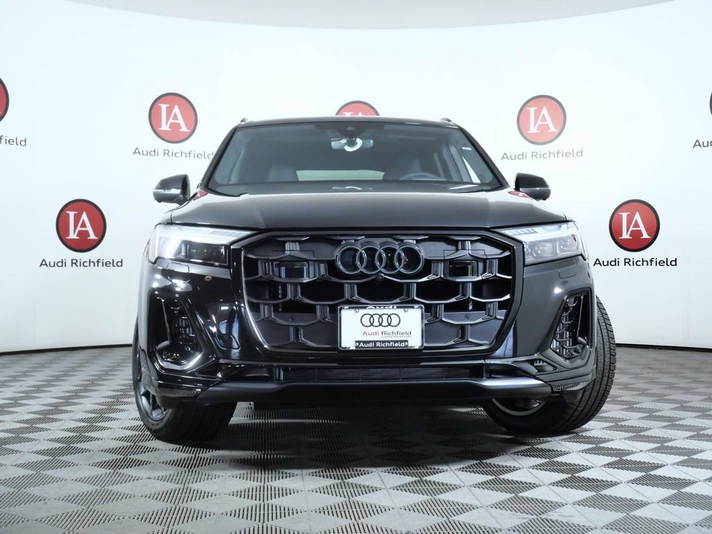 New 2026 Audi SQ7 Prestige AWD/4WD image 3