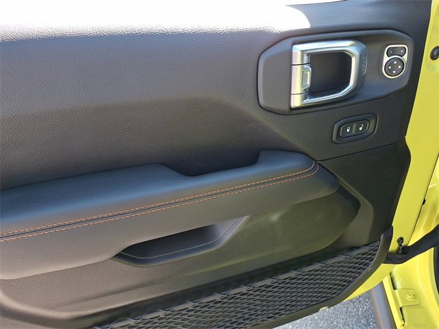 Used 2023 Jeep Gladiator Mojave w/ Cold Weather Group image 12