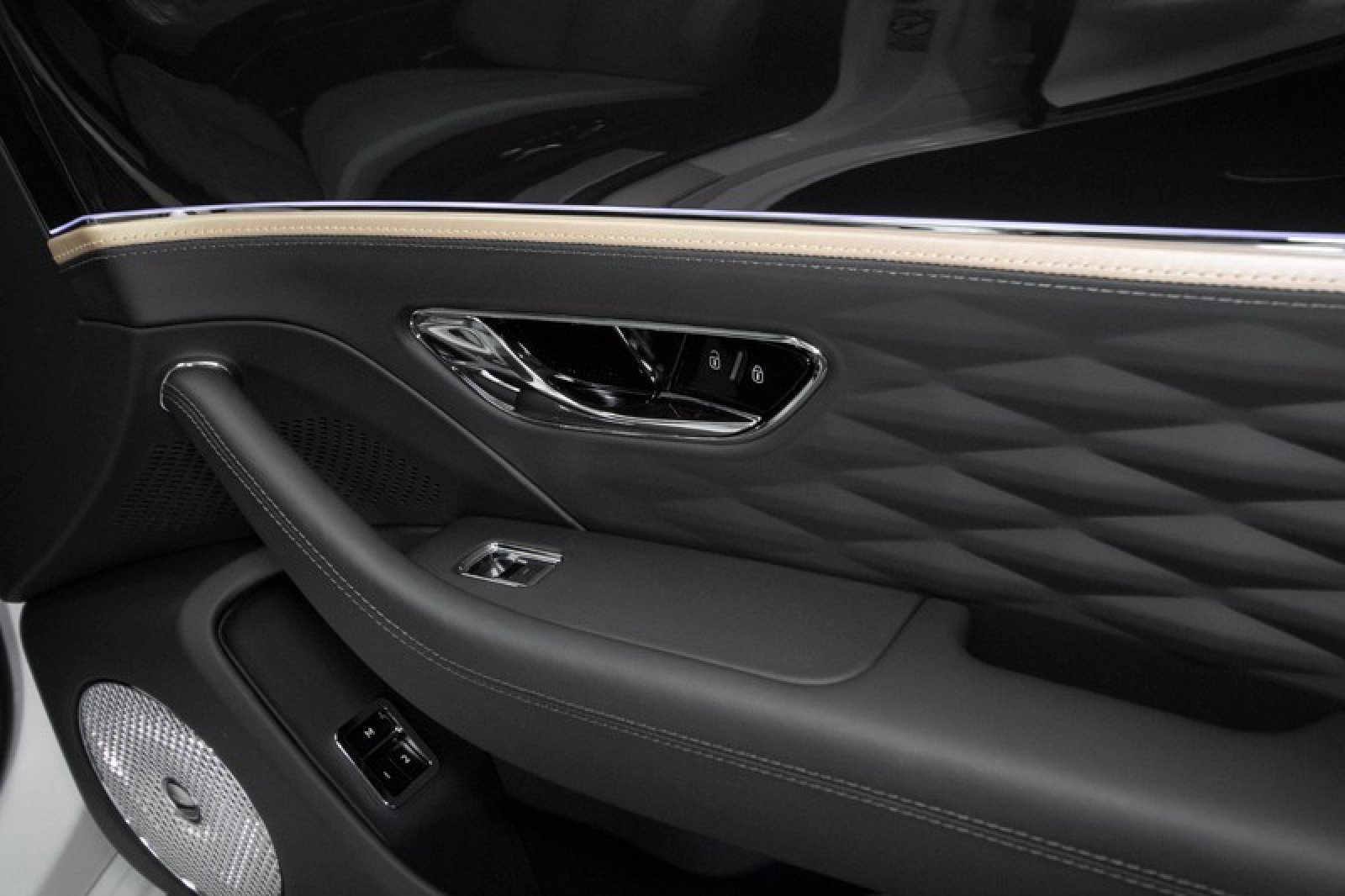 Used 2022 Bentley Flying Spur W12 AWD/4WD image 63