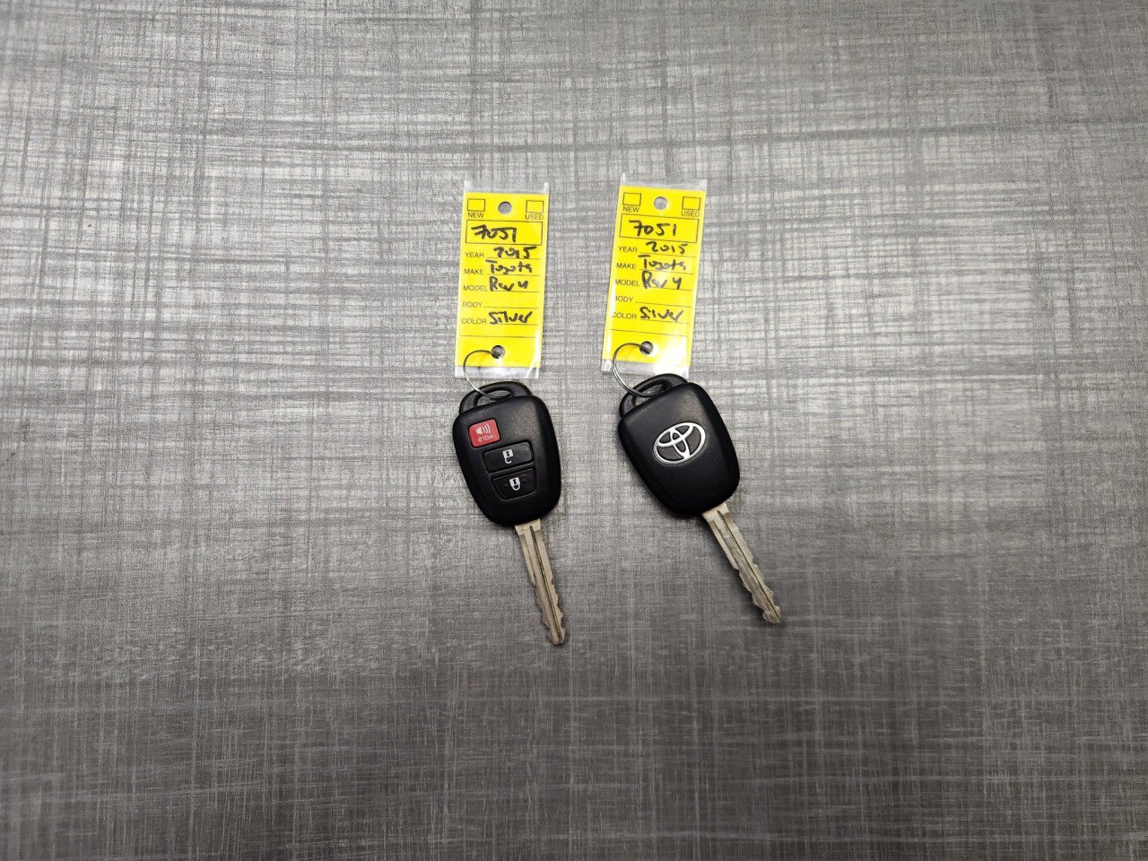 Used 2015 Toyota RAV4 LE AWD/4WD image 17