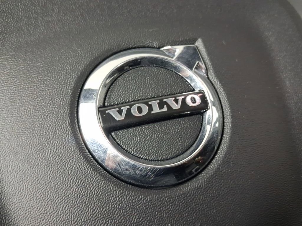 Certified 2023 Volvo XC40 Recharge Plus w/ Protection Package Premier AWD/4WD image 29