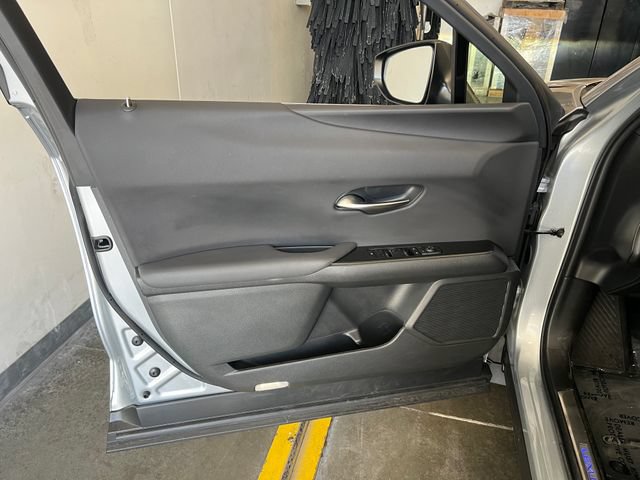Used 2025 Lexus UX 300h FWD w/ Accessory Package (Z2) image 26