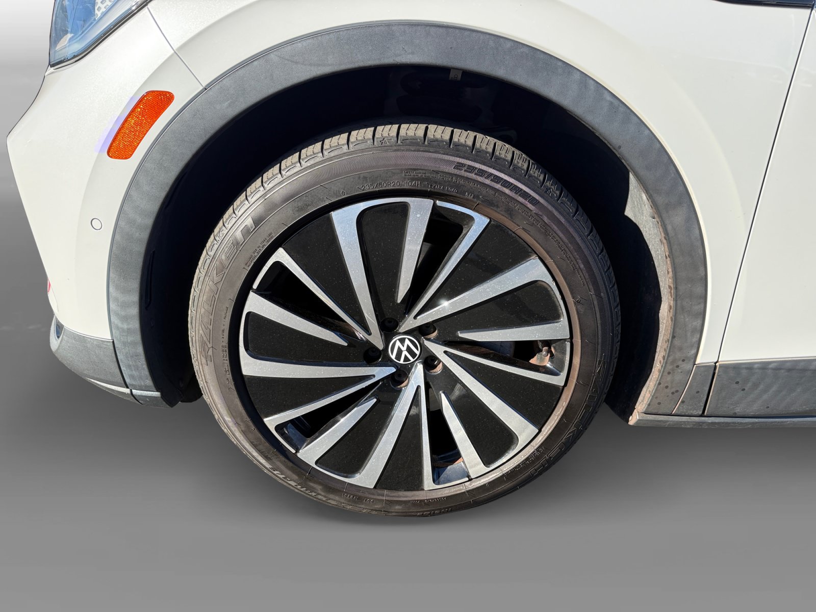 Certified 2023 Volkswagen ID.4 Pro S Plus RWD image 9