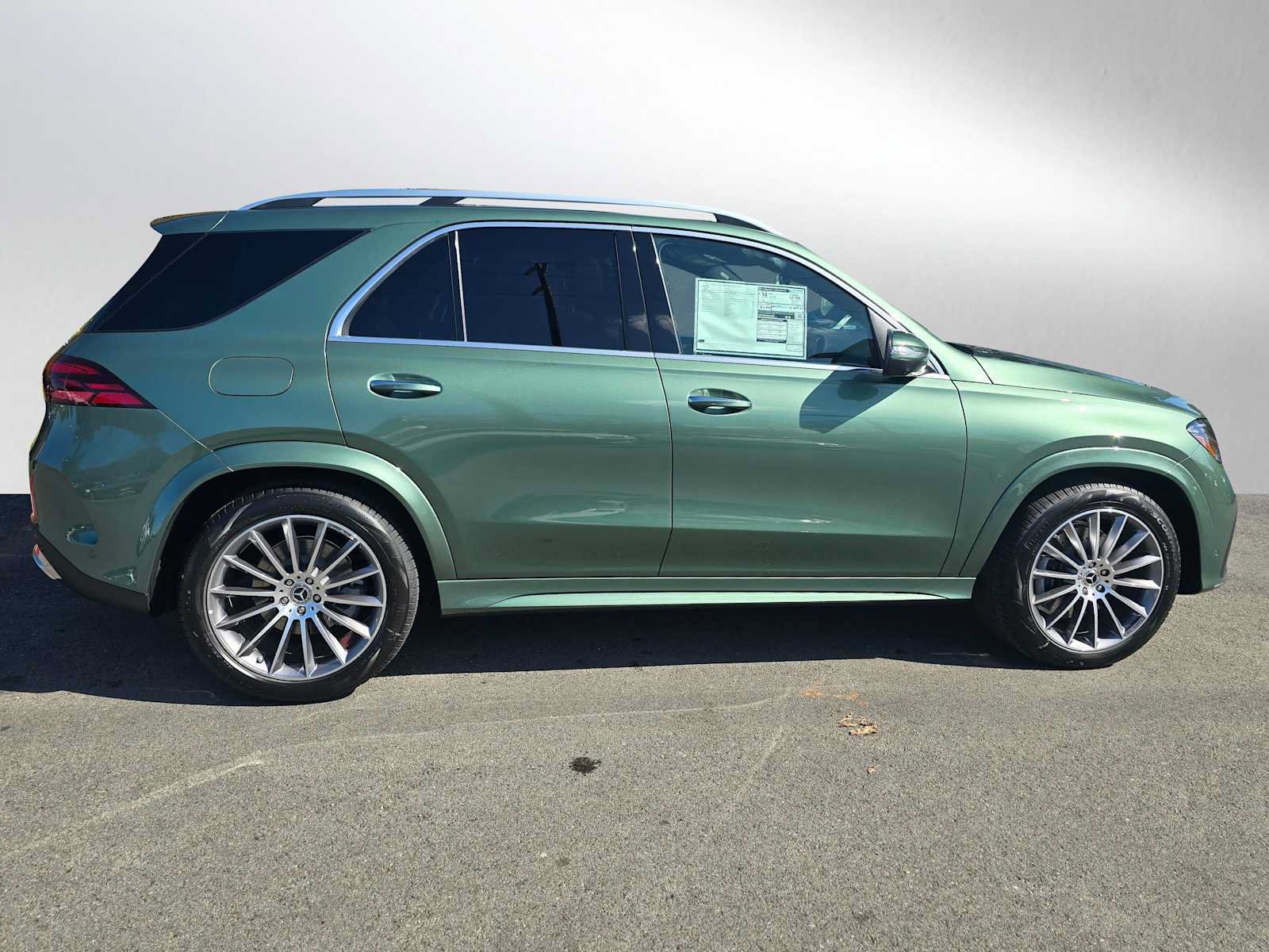 New 2026 Mercedes-Benz GLE 580 4MATIC image 2