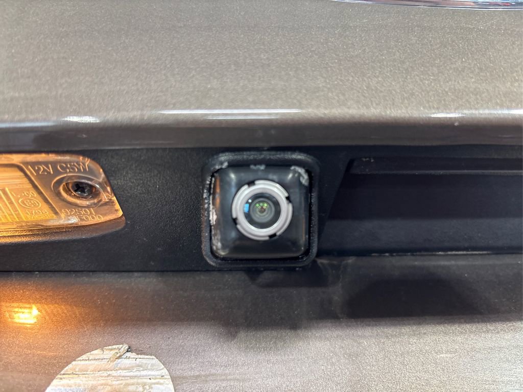 Used 2019 Kia Sorento LX w/ LX Convenience Package image 15