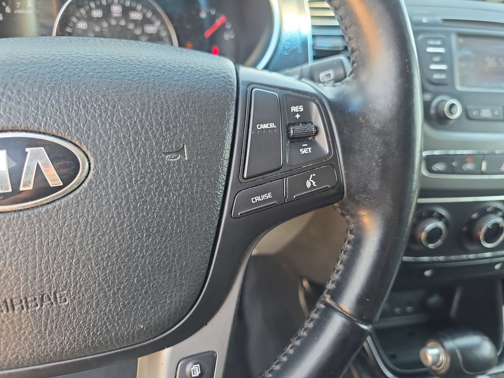 Used 2014 Kia Sorento LX AWD/4WD image 17