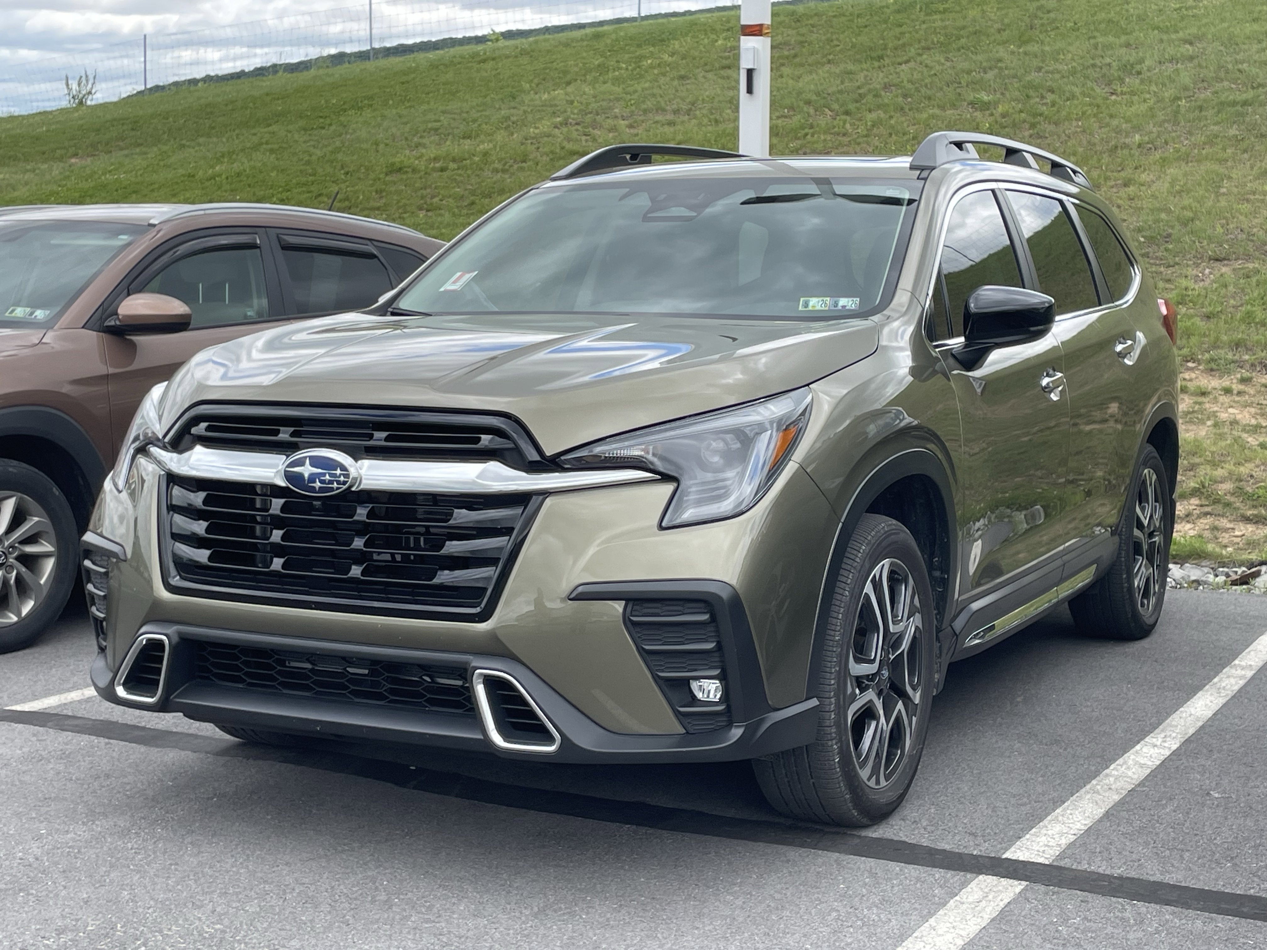 Certified 2024 Subaru Ascent Touring AWD/4WD video 2