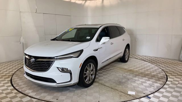 Certified 2024 Buick Enclave Essence w/ Experience Buick Package AWD/4WD image 4