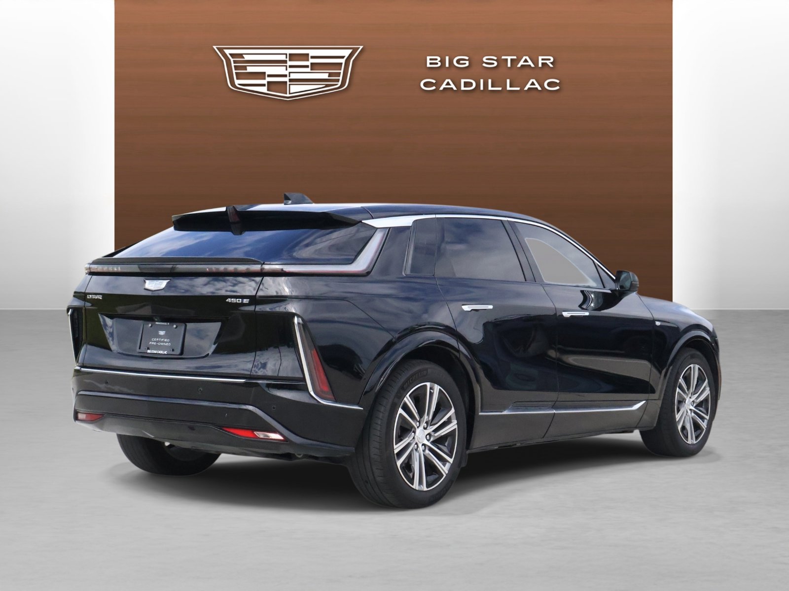 Certified 2024 Cadillac Lyriq Luxury RWD image 5