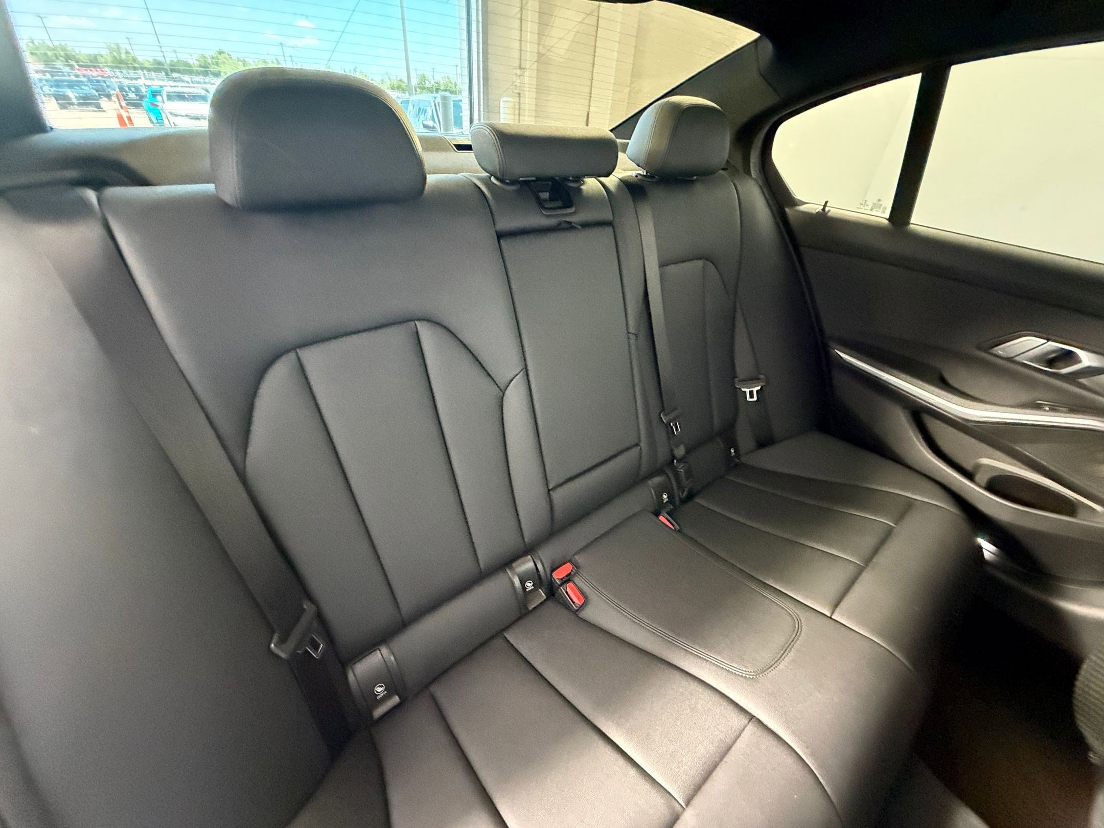 Used 2021 BMW 330i Sedan w/ Convenience Package RWD image 33