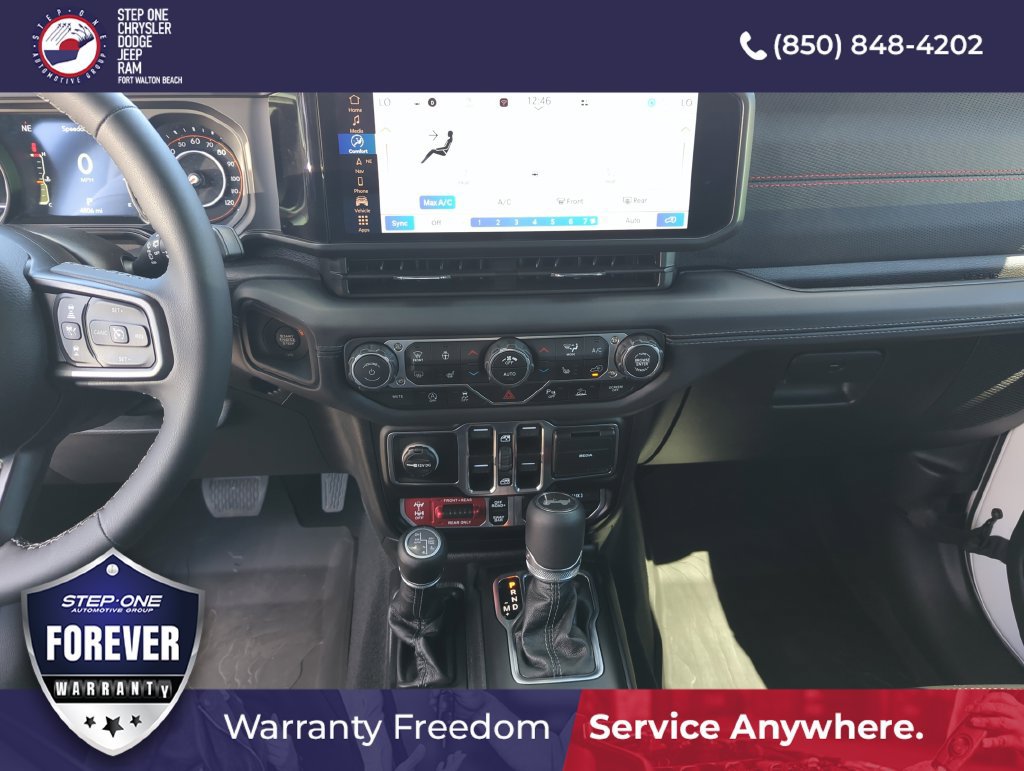 Used 2025 Jeep Wrangler Unlimited Rubicon AWD/4WD image 24
