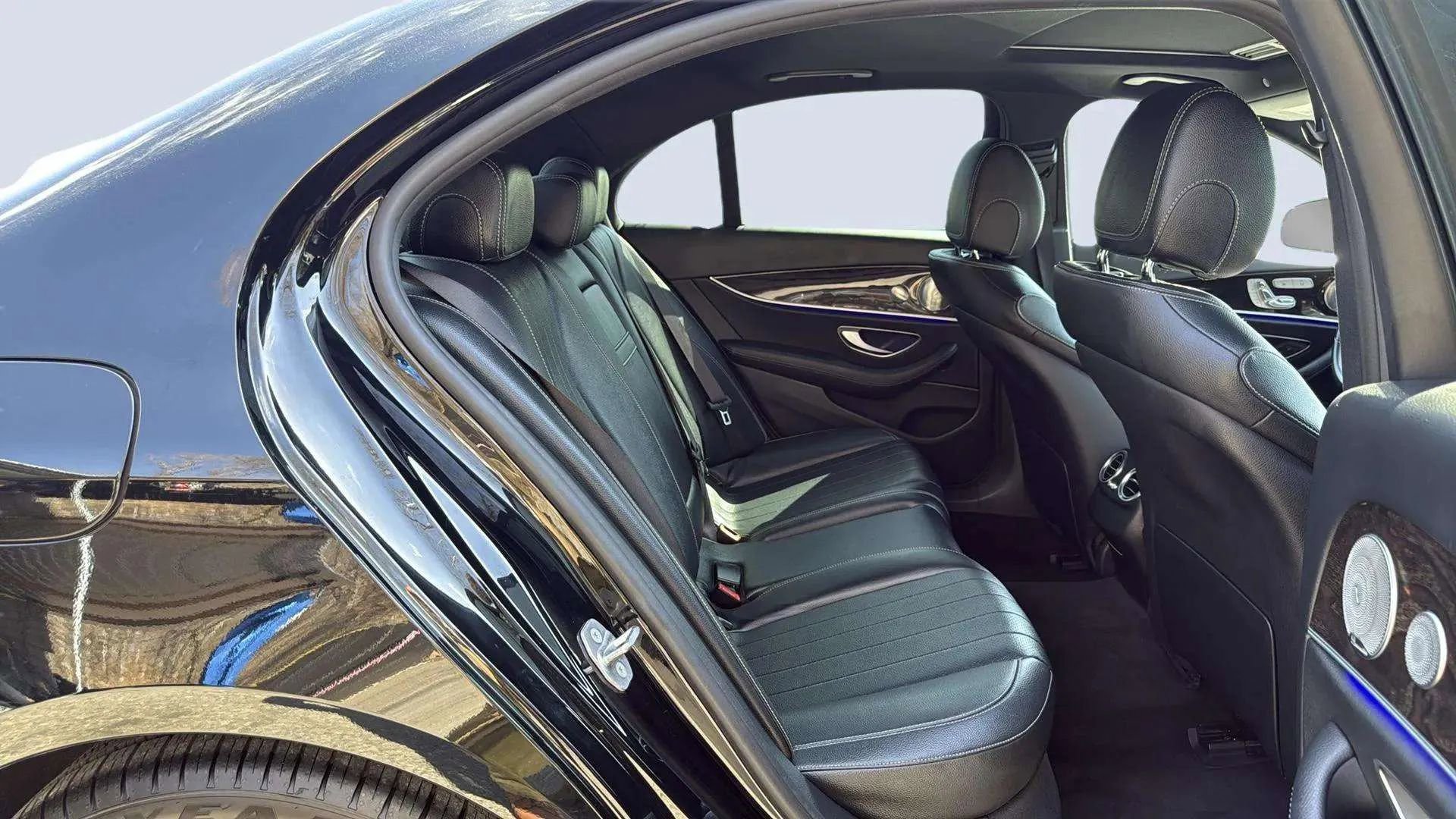 Used 2017 Mercedes-Benz E 300 4MATIC w/ Premium 1 Package image 14