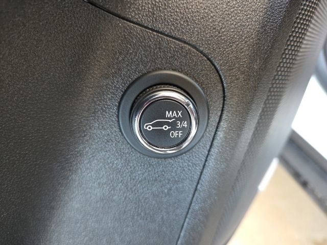 Used 2023 GMC Acadia SLT FWD image 13