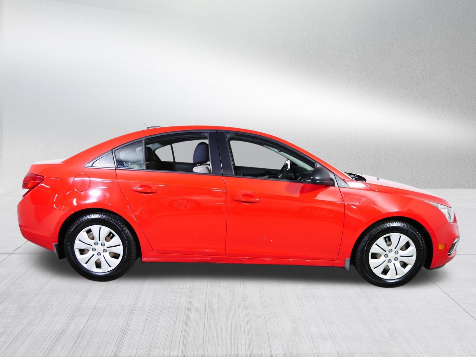 Used 2016 Chevrolet Cruze LS FWD image 8