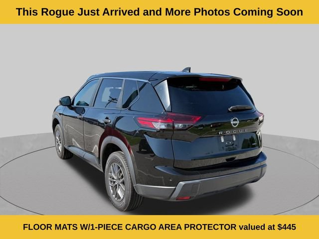 Used 2024 Nissan Rogue S AWD/4WD image 3