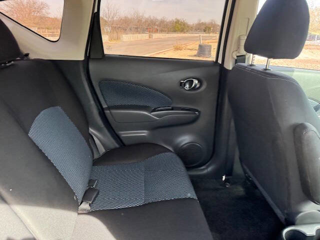 Used 2017 Nissan Versa Note SV image 19