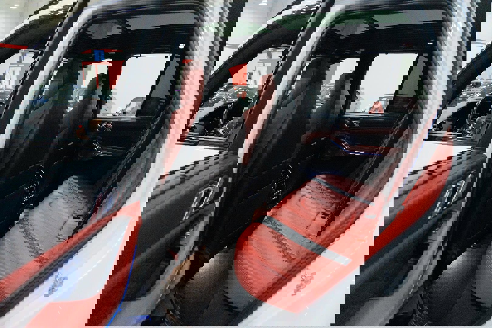 Used 2021 BMW X5 M w/ Competition Package image 27