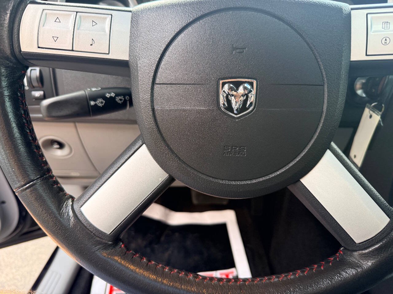 Used 2006 Dodge Charger SRT8 w/ SRT Option Group III RWD image 23