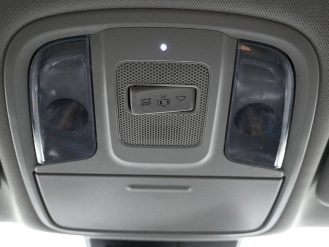 Used 2019 Kia Stinger RWD image 21