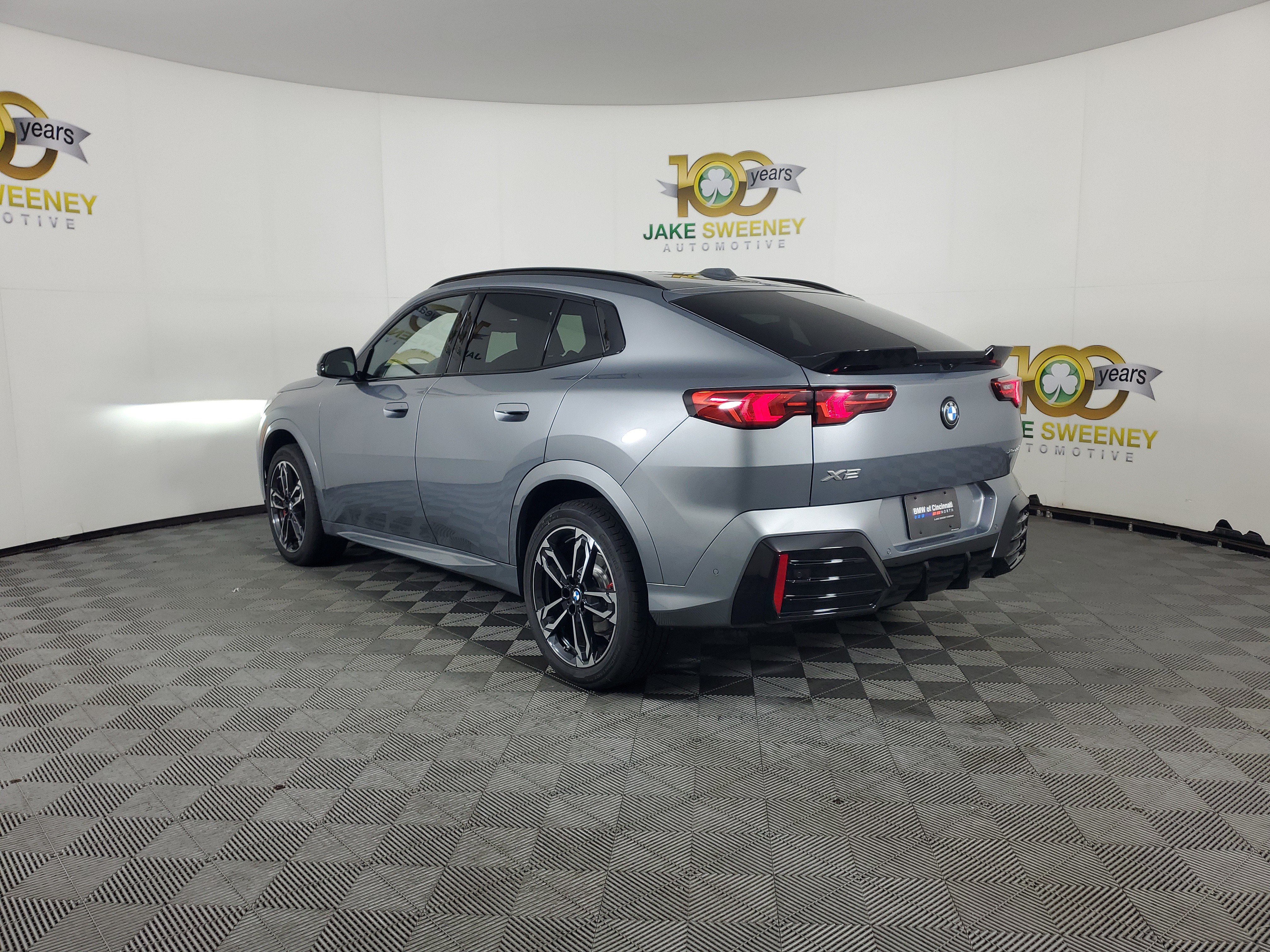 Certified 2025 BMW X2 xDrive28i w/ Technology Package AWD/4WD image 5