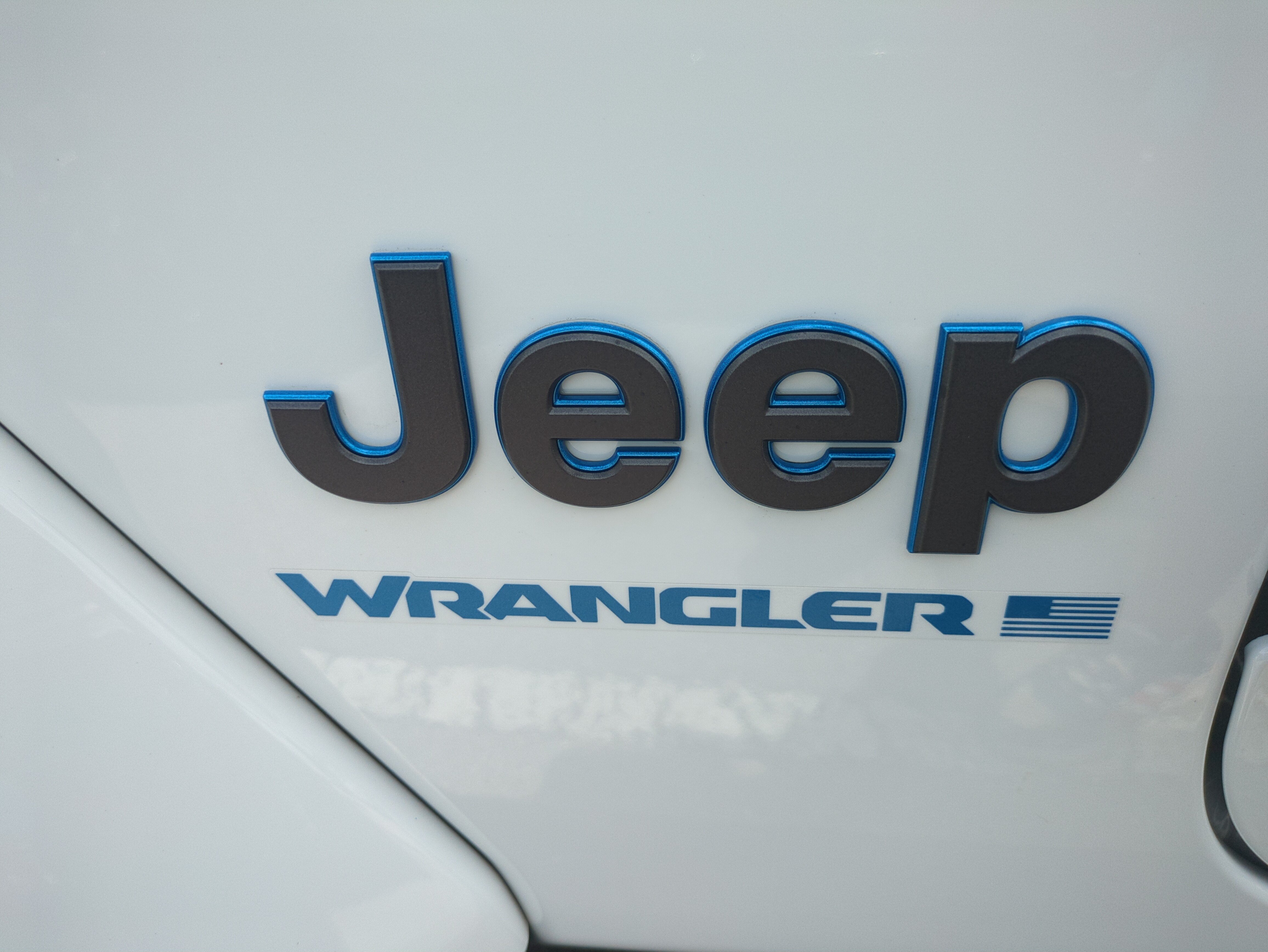 Used 2025 Jeep Wrangler Unlimited Sahara AWD/4WD image 34