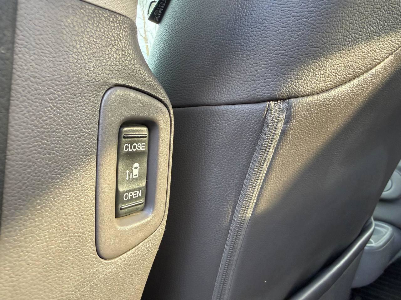 Used 2012 Honda Odyssey Touring image 20