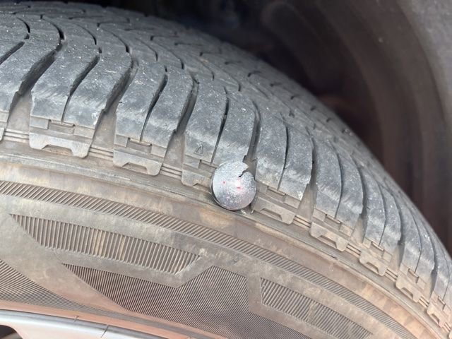 Used 2024 Honda Pilot LX image 10