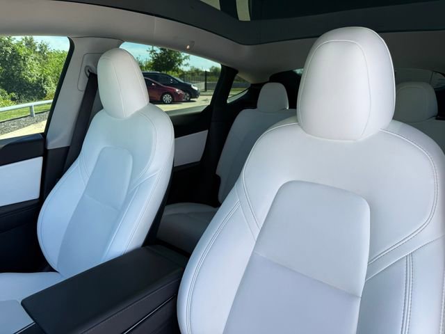 Used 2021 Tesla Model Y Long Range image 13