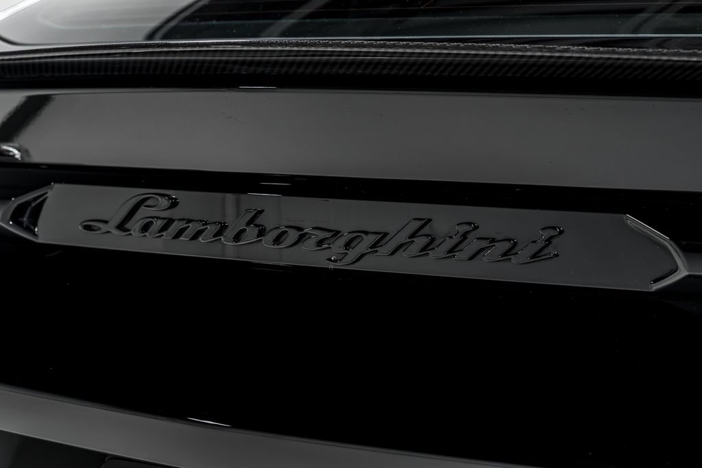 Used 2023 Lamborghini Urus Performante AWD/4WD image 61