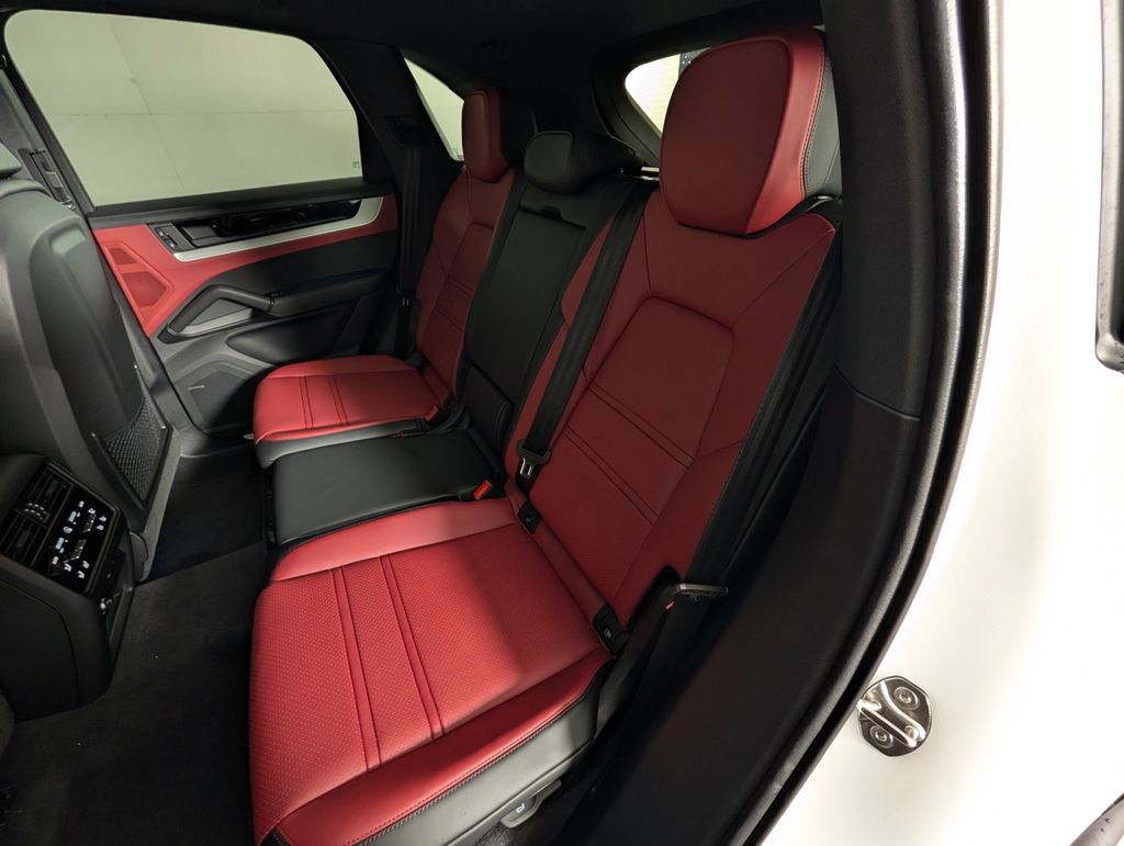 New 2026 Porsche Cayenne S AWD/4WD image 23