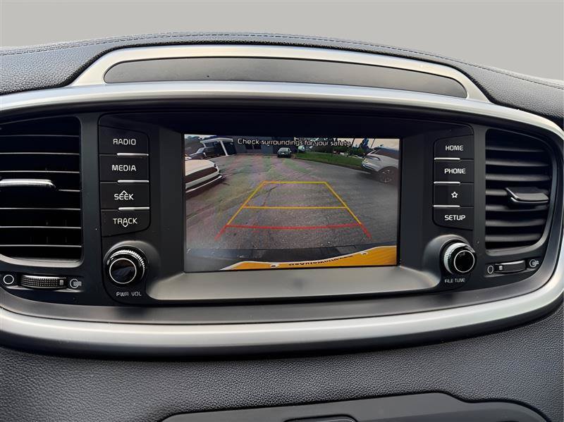Used 2020 Kia Sorento FWD V6 image 56