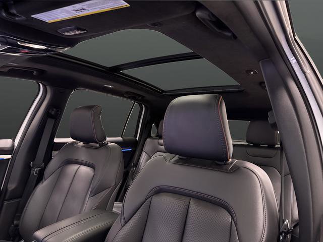 Used 2024 Jeep Wagoneer Launch Edition image 7