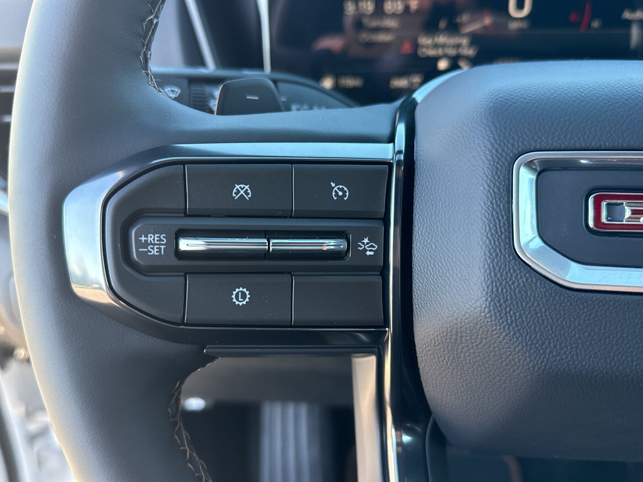 New 2027 GMC Terrain AT4 w/ Convenience Package III AWD/4WD image 16