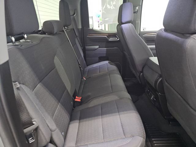 Used 2025 Chevrolet Silverado 1500 LT image 29