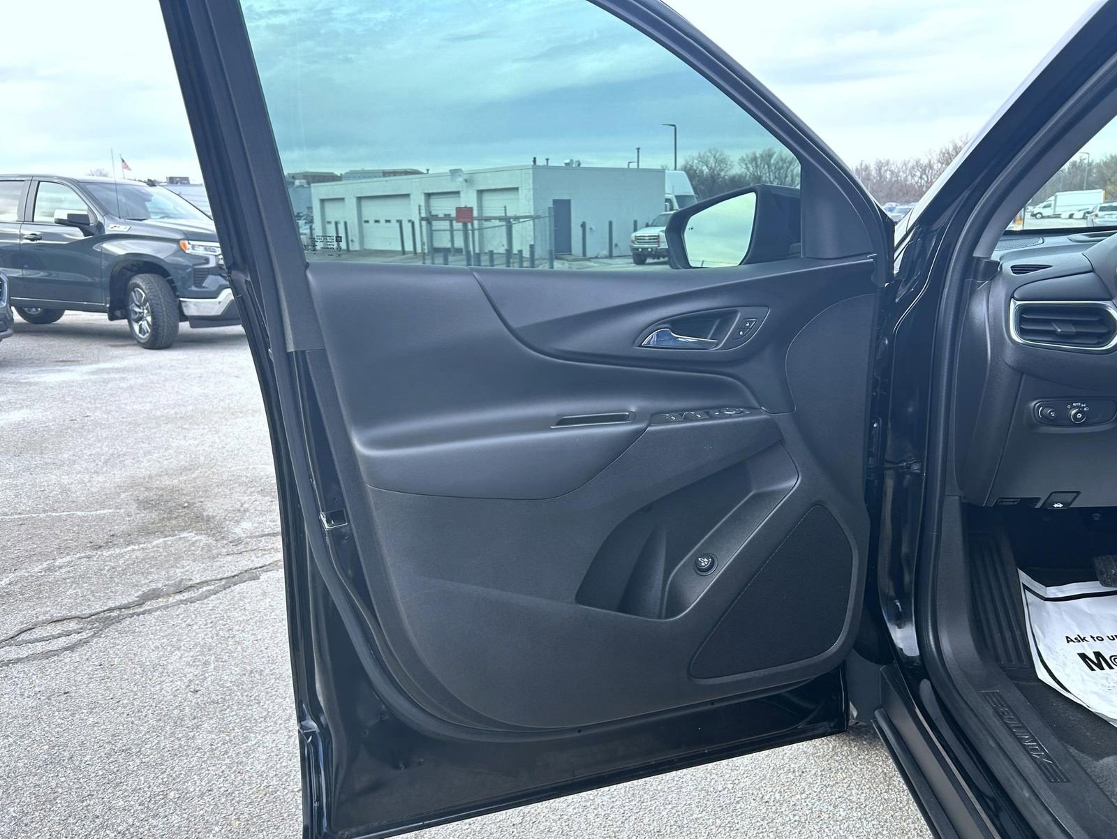 Certified 2024 Chevrolet Equinox LT image 9