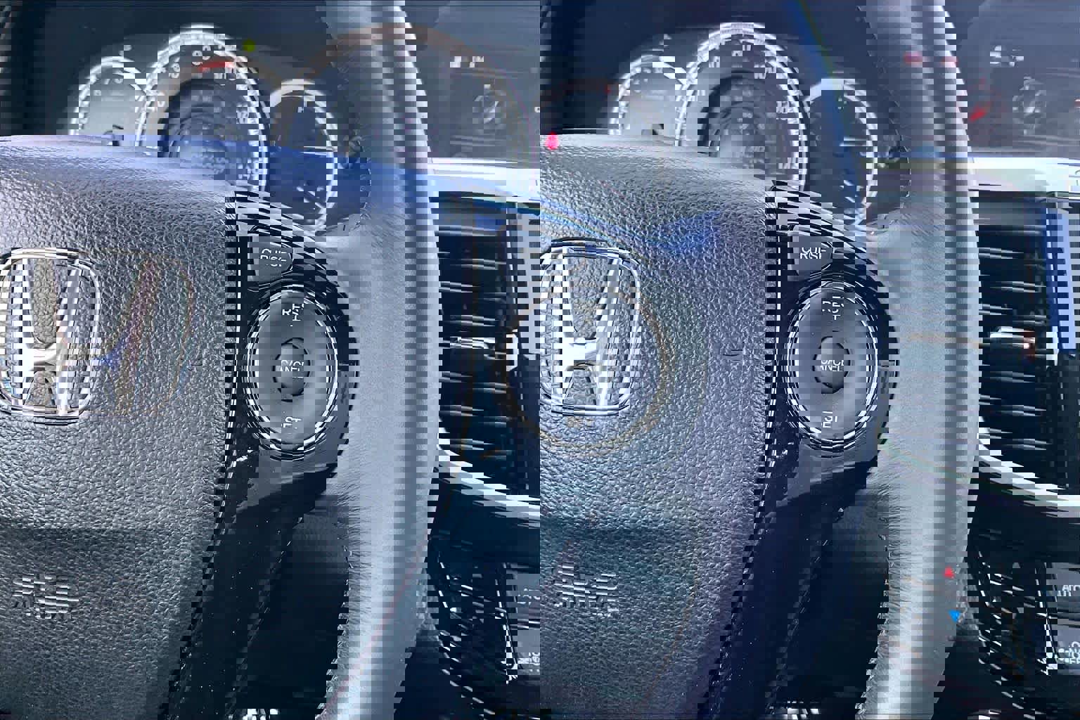 Used 2017 Honda Accord EX-L image 25