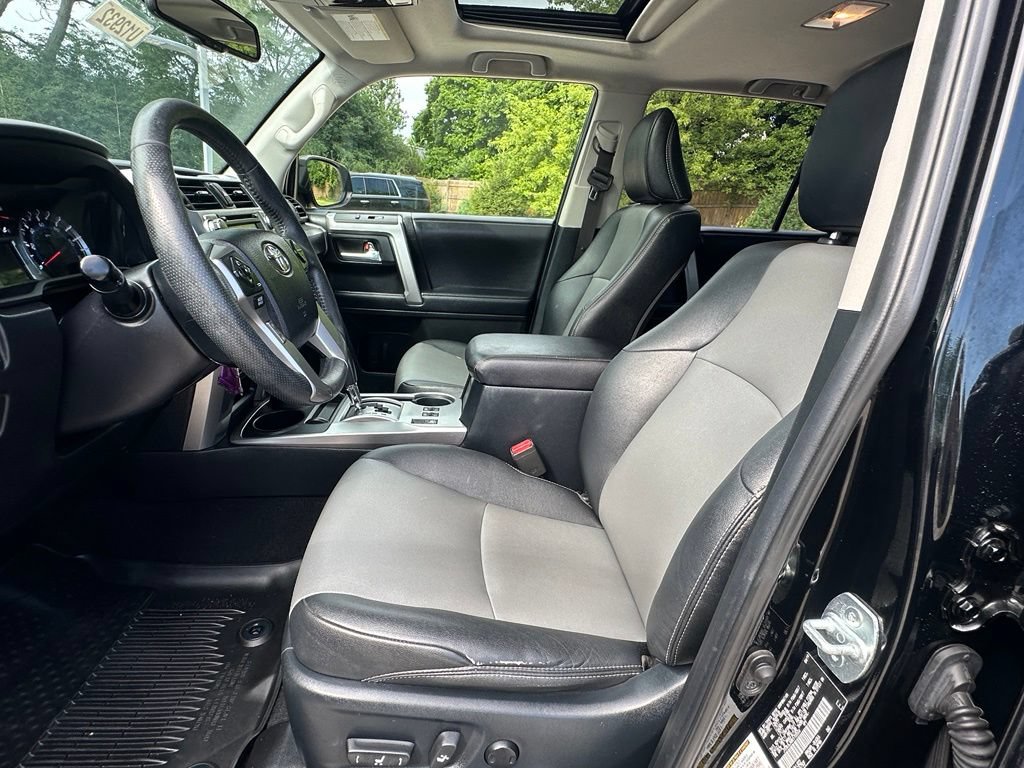 Used 2019 Toyota 4Runner SR5 Premium AWD/4WD image 15