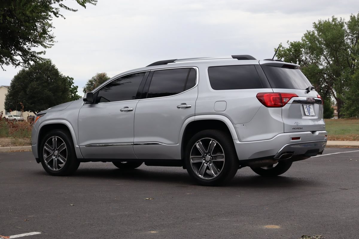 Used 2017 GMC Acadia Denali AWD/4WD image 7