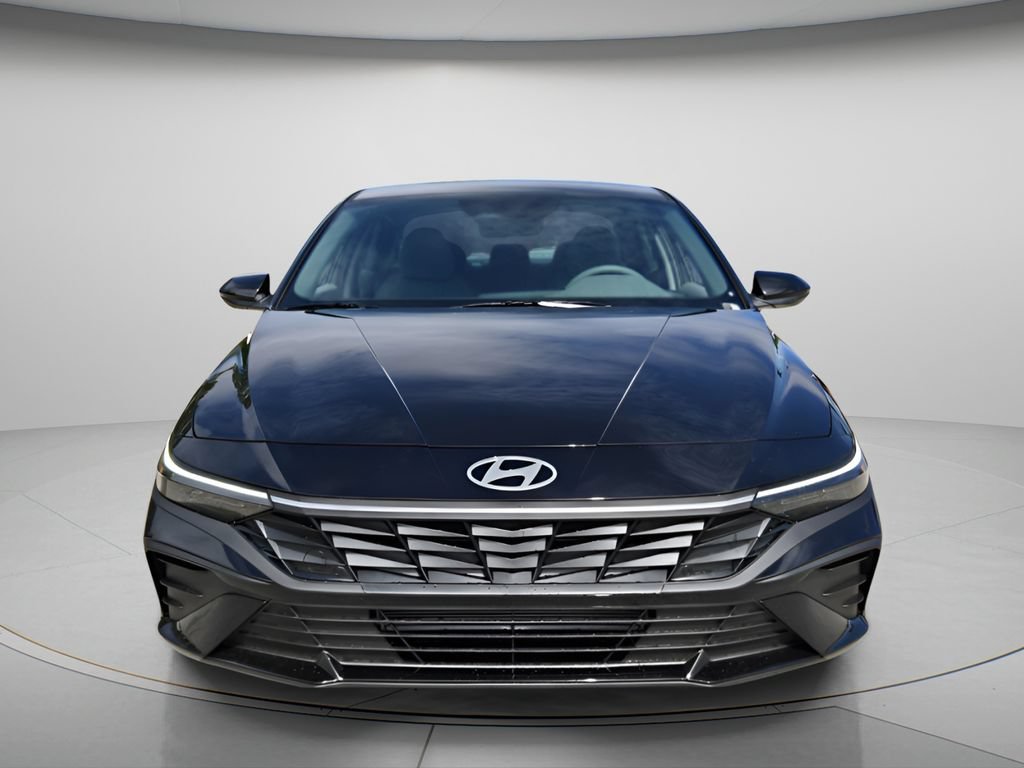 New 2026 Hyundai Elantra SEL Sport Premium FWD image 3