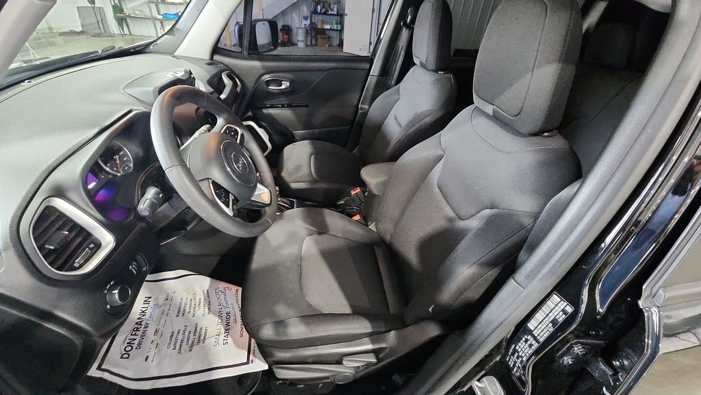 Used 2020 Jeep Renegade Sport w/ Sport Appearance Group image 15