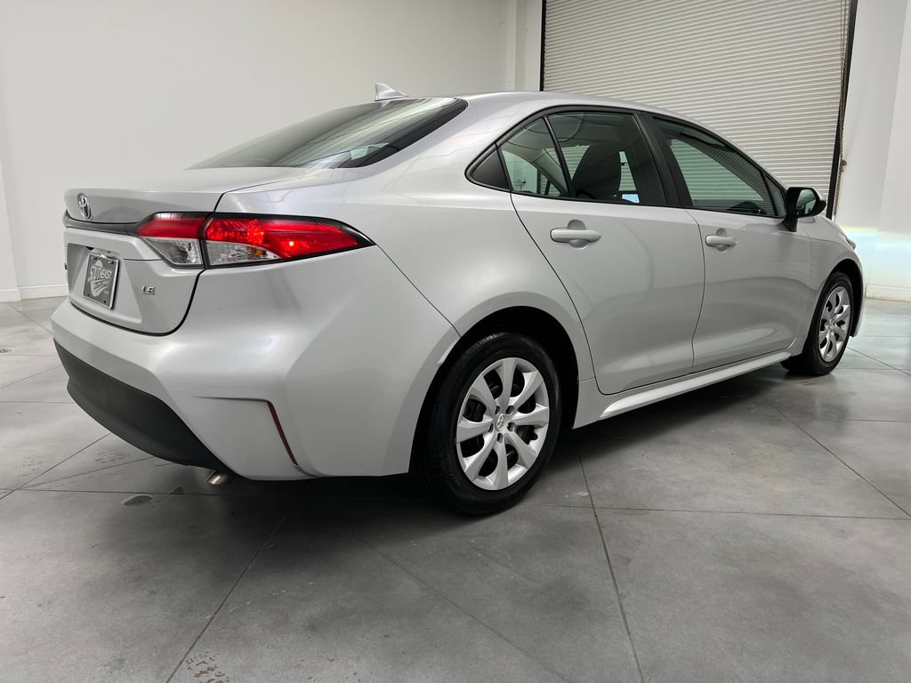 Used 2024 Toyota Corolla LE FWD image 9