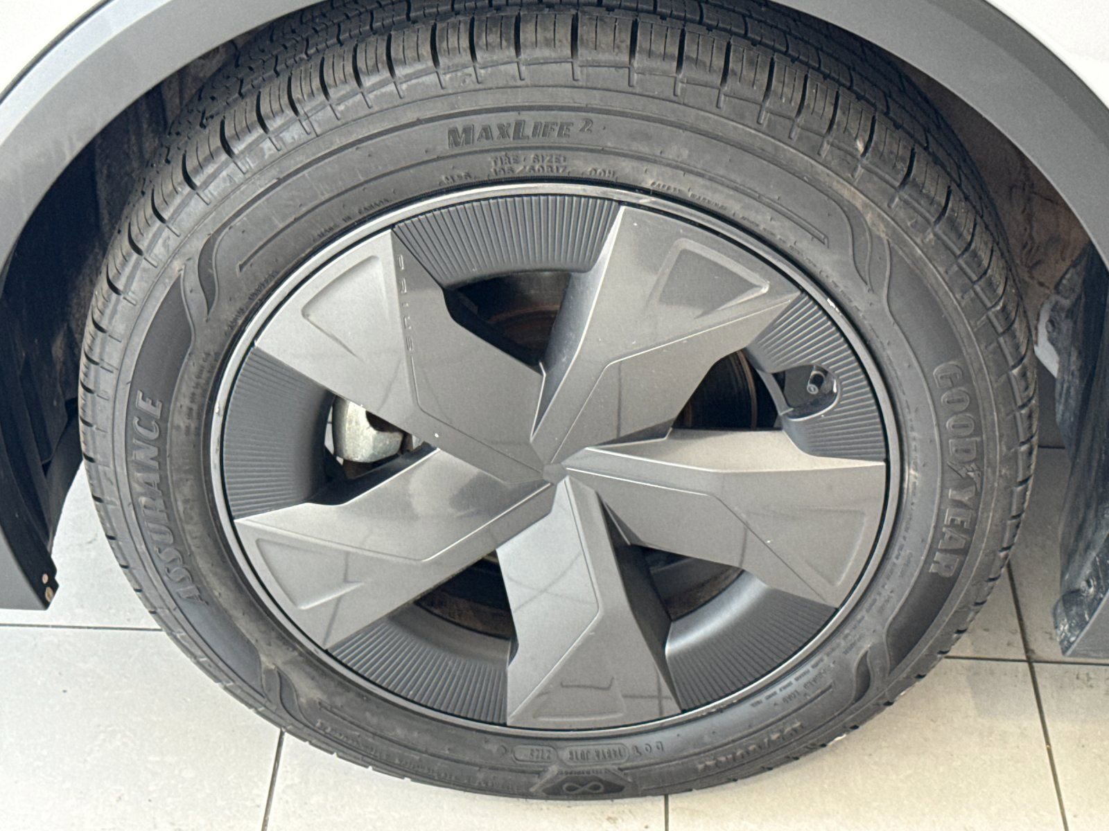 Used 2024 Toyota Prius LE image 15