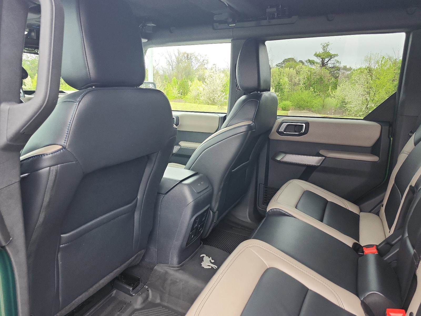 Used 2023 Ford Bronco Wildtrak image 11