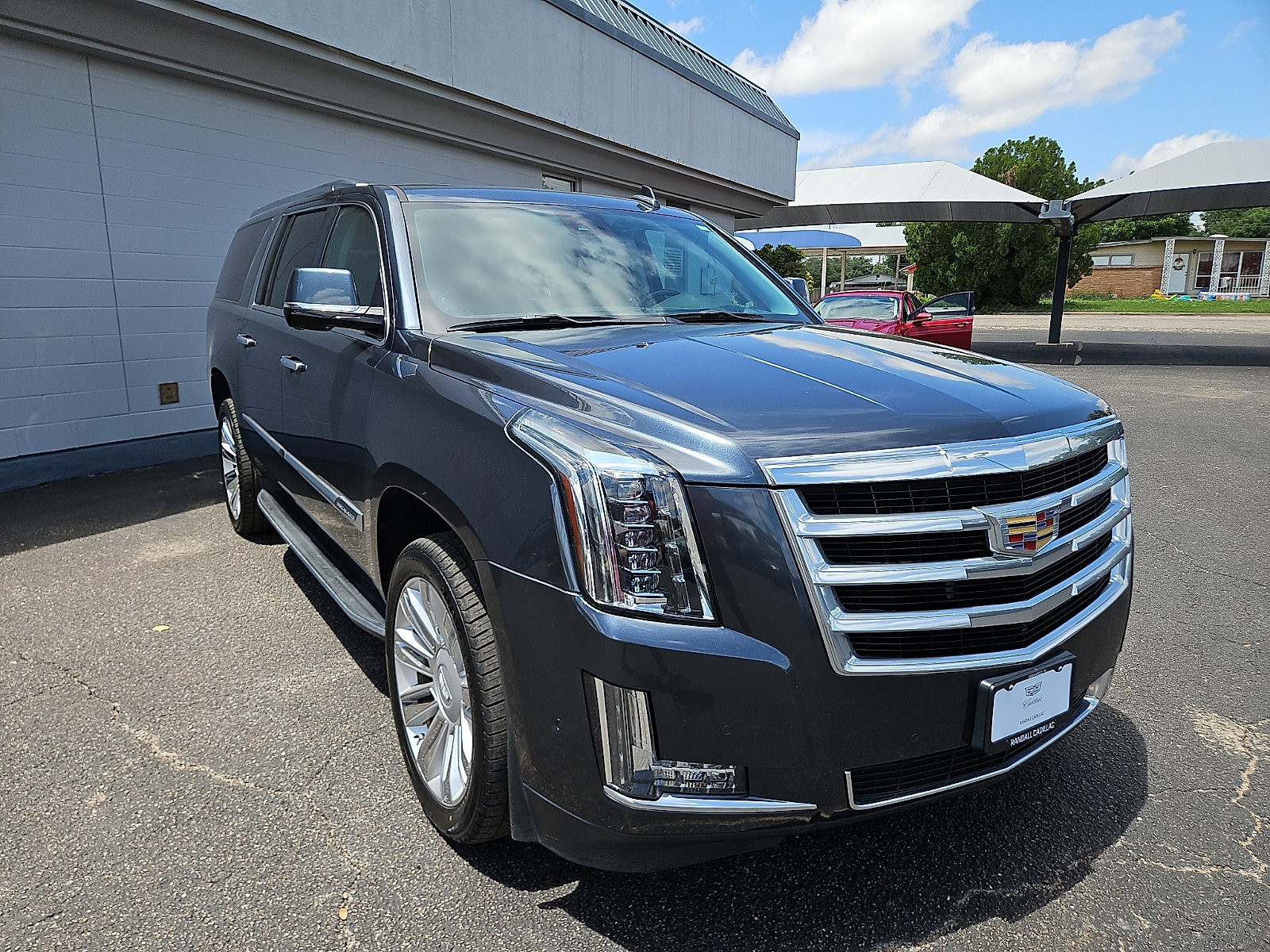 Used 2020 Cadillac Escalade ESV Luxury AWD/4WD image 5