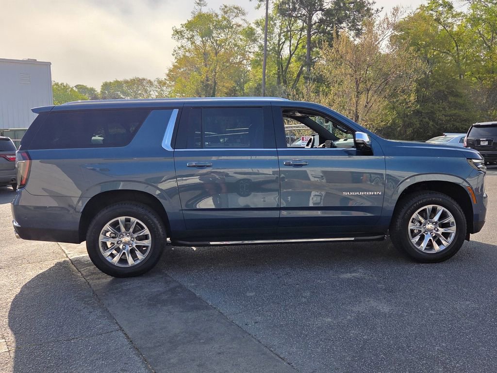 New 2026 Chevrolet Suburban Premier image 12