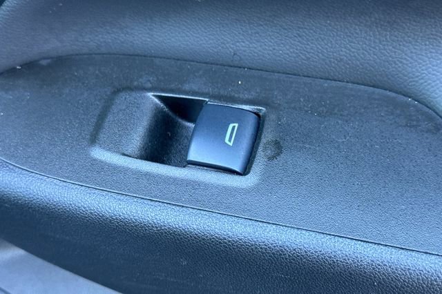 Used 2024 Chevrolet Equinox LT AWD/4WD image 22