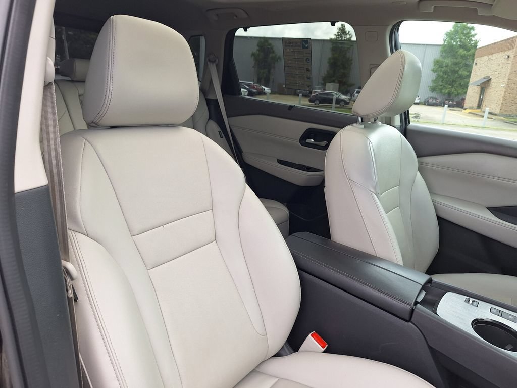 Used 2024 Nissan Rogue SL w/ SL Premium Package FWD image 31