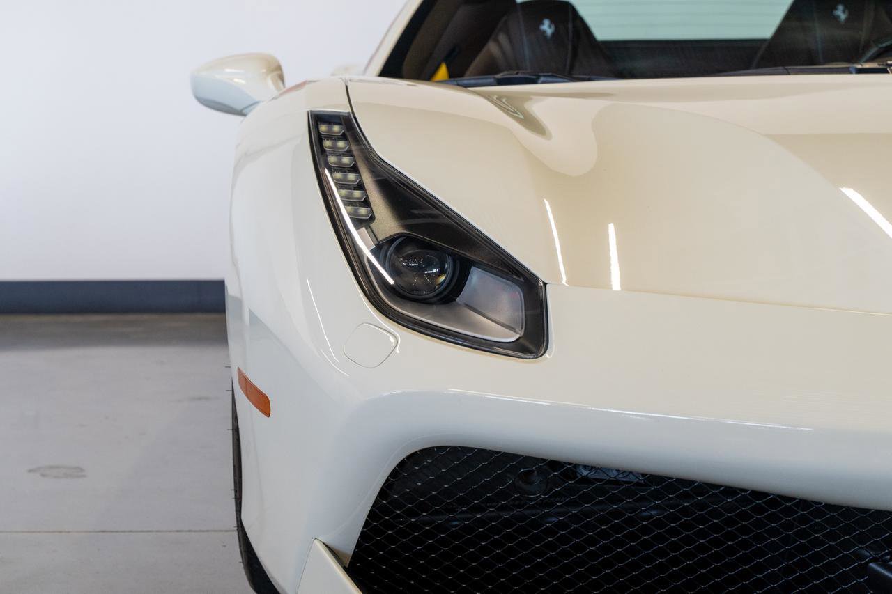 Used 2018 Ferrari 488 Spider RWD image 30